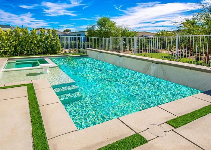 Indian Wells Luxury W Private Pool & Shuffleboard