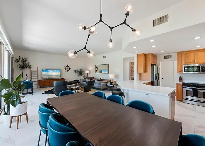 Tranquil & Spacious, Newly Updated, Great Location