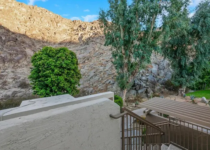 Indian Wells Desert Oasis Views Patio Pools