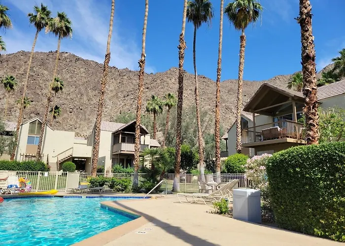 Peaceful Desert Retreat Mountain View Studio Condo Indian Wells